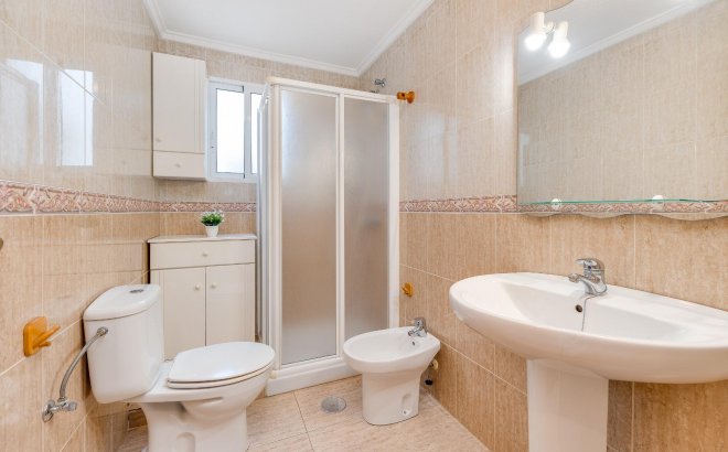 Herverkoop - Appartement -
Torrevieja - Estacion De Autobuses