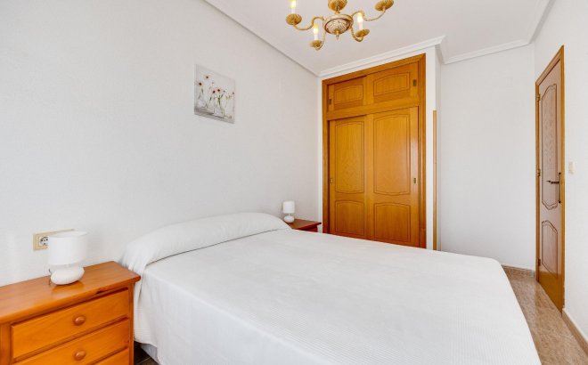 Herverkoop - Appartement -
Torrevieja - Estacion De Autobuses