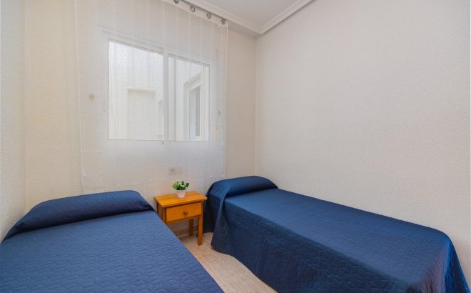 Herverkoop - Appartement -
Torrevieja - Estacion De Autobuses