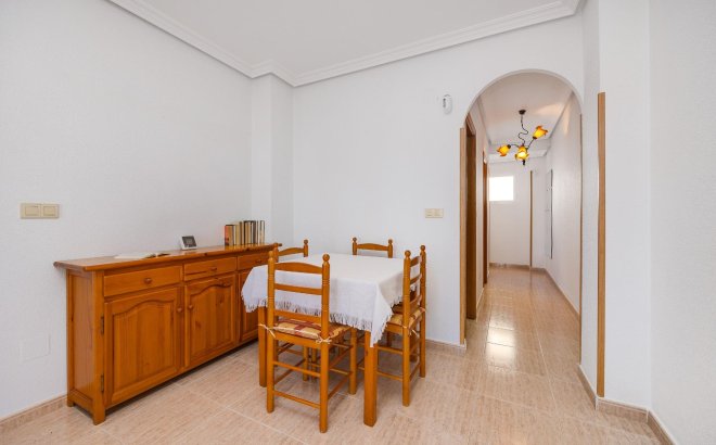 Herverkoop - Appartement -
Torrevieja - Estacion De Autobuses