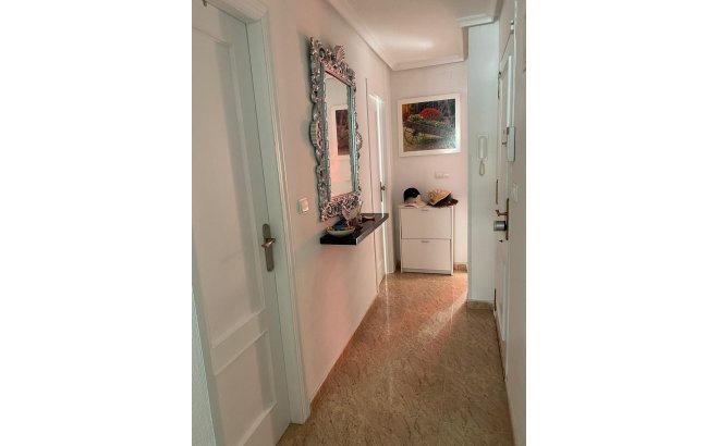 Revente - Penthouse -
Torrevieja - Estacion De Autobuses