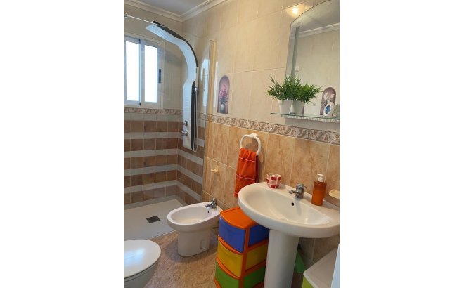 Revente - Penthouse -
Torrevieja - Estacion De Autobuses