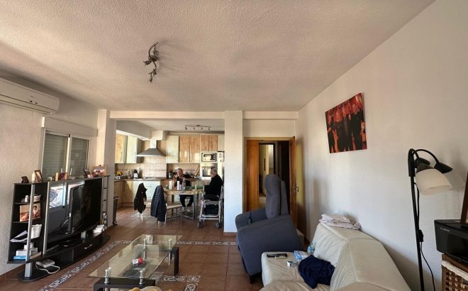 Revente - Appartement -
Torrevieja - Estacion De Autobuses