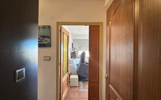 Revente - Appartement -
Torrevieja - Estacion De Autobuses