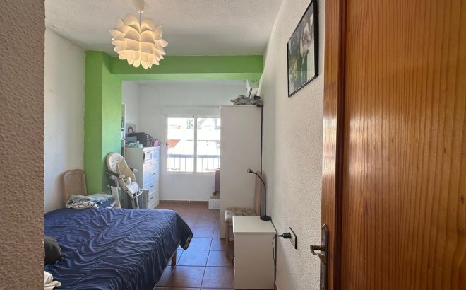 Revente - Appartement -
Torrevieja - Estacion De Autobuses