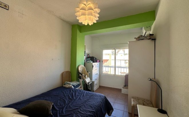 Revente - Appartement -
Torrevieja - Estacion De Autobuses