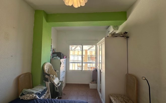 Revente - Appartement -
Torrevieja - Estacion De Autobuses