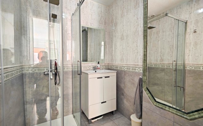 Herverkoop - Penthouse -
Torrevieja - Costa Blanca