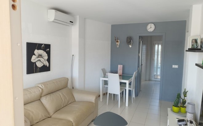 Resale - Bungalow -
Torrevieja - Costa Blanca