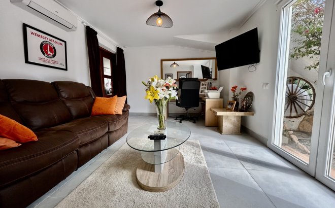 Revente - Villa -
Cabo Roig - Costa Blanca