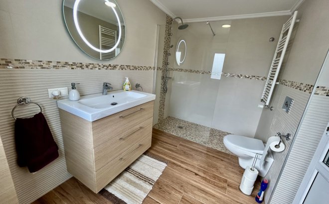 Revente - Villa -
Cabo Roig - Costa Blanca