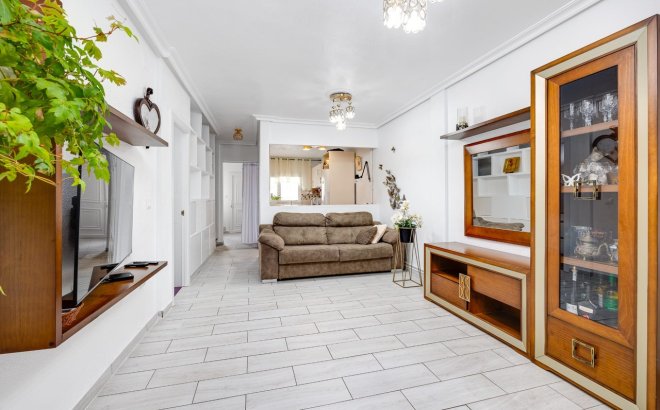 Herverkoop - Town House -
Torrevieja - Costa Blanca