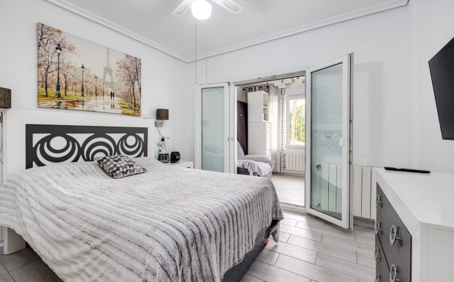 Herverkoop - Town House -
Torrevieja - Costa Blanca