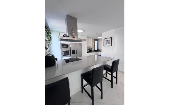 Revente - Villa -
Villamartin - Costa Blanca