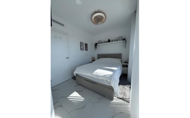 Revente - Villa -
Villamartin - Costa Blanca