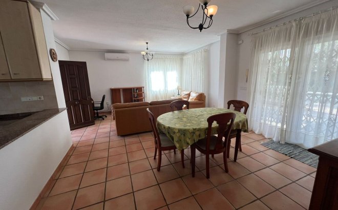 Revente - Villa -
Playa Flamenca