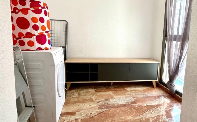 Herverkoop - Appartement -
Torrevieja - Centro