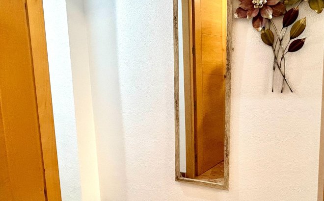 Herverkoop - Appartement -
Torrevieja - Centro