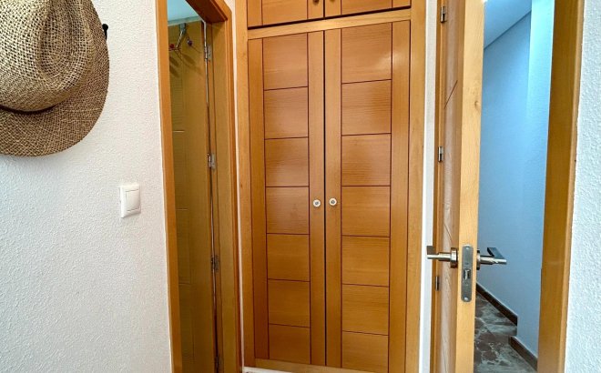 Herverkoop - Appartement -
Torrevieja - Centro