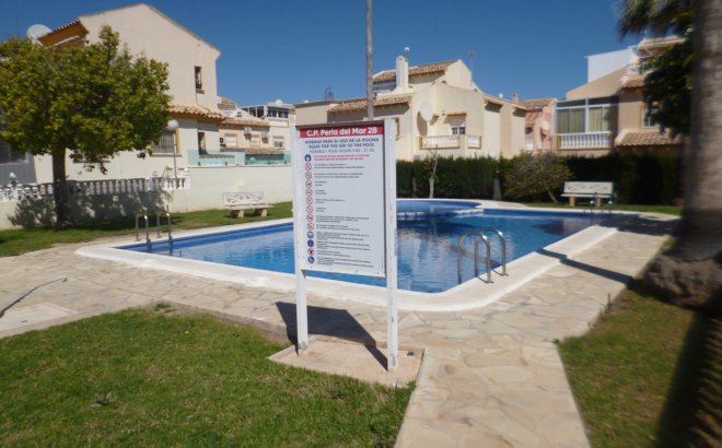 Resale - Town House -
Playa Flamenca - Costa Blanca