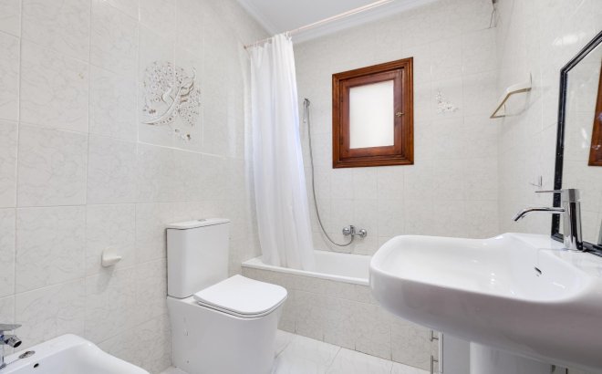 Resale - Semi Detached -
Torrevieja - Nueva Torrevieja