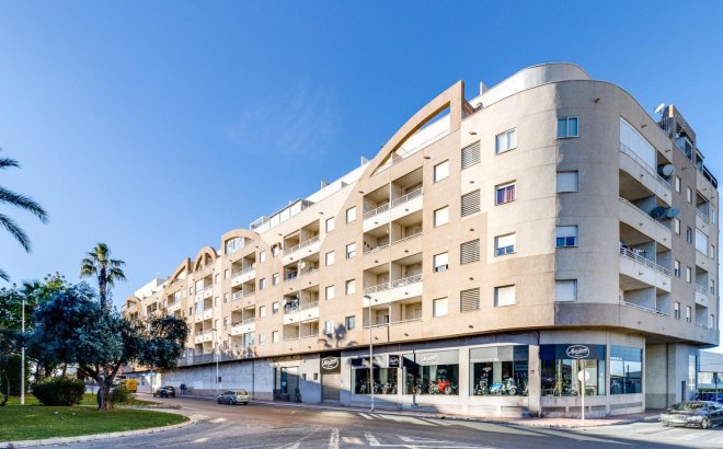 Herverkoop - Appartement -
Torrevieja - Centro