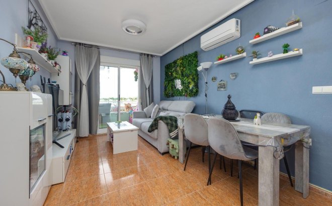 Herverkoop - Appartement -
Torrevieja - Centro