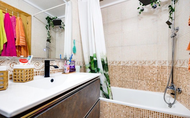 Herverkoop - Appartement -
Torrevieja - Centro