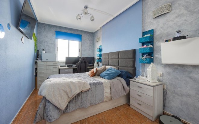 Herverkoop - Appartement -
Torrevieja - Centro