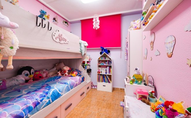 Herverkoop - Appartement -
Torrevieja - Centro