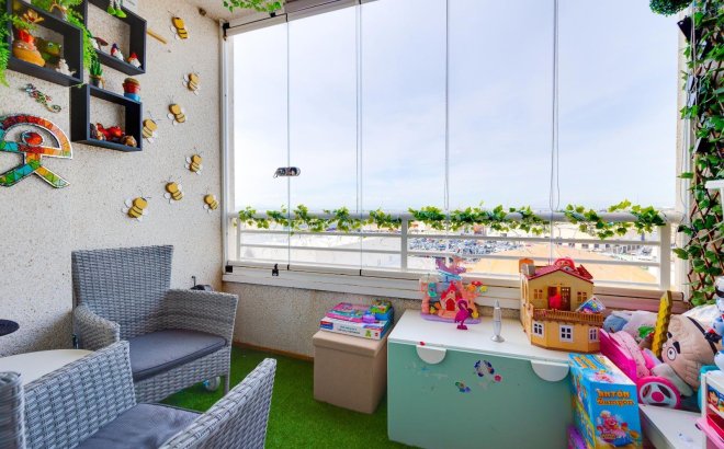 Herverkoop - Appartement -
Torrevieja - Centro