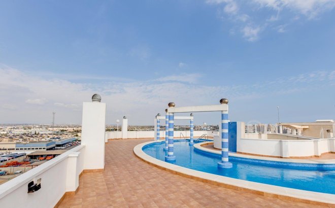 Herverkoop - Appartement -
Torrevieja - Centro