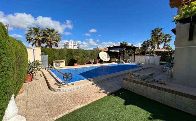Resale - Villa -
Cabo Roig - Costa Blanca