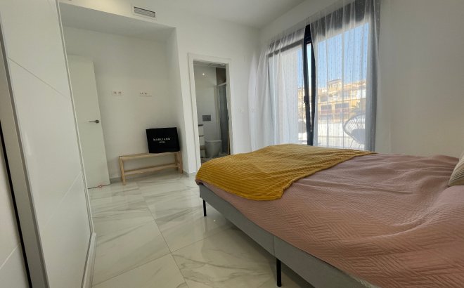 Resale - Villa -
Benijofar - Costa Blanca