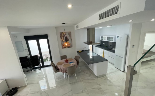 Resale - Villa -
Benijofar - Costa Blanca