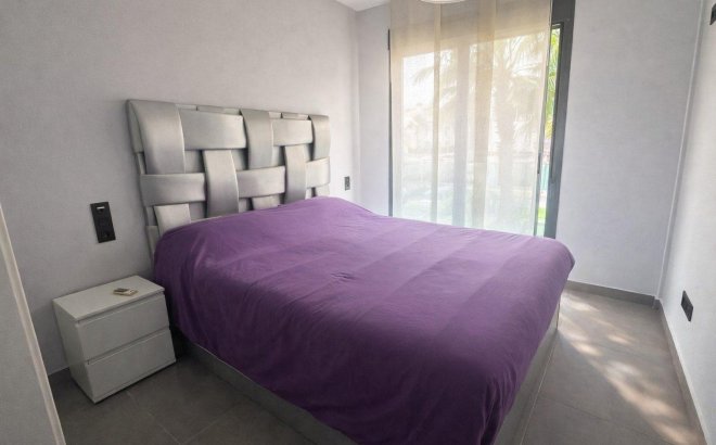 Herverkoop - Penthouse -
Torrevieja - Costa Blanca