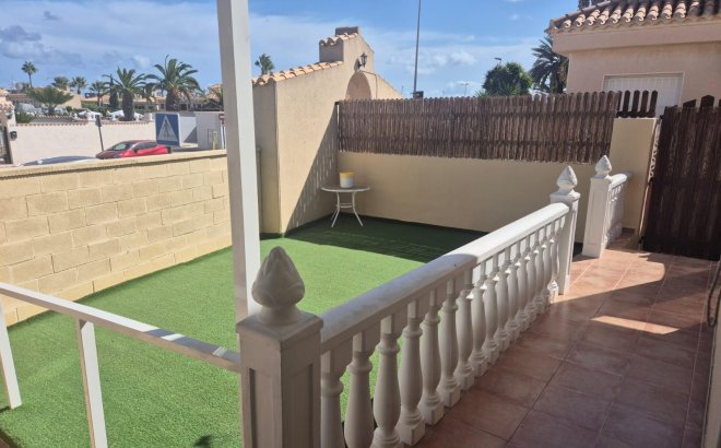 Revente - Semi Detached -
Orihuela Costa - Playa Flamenca