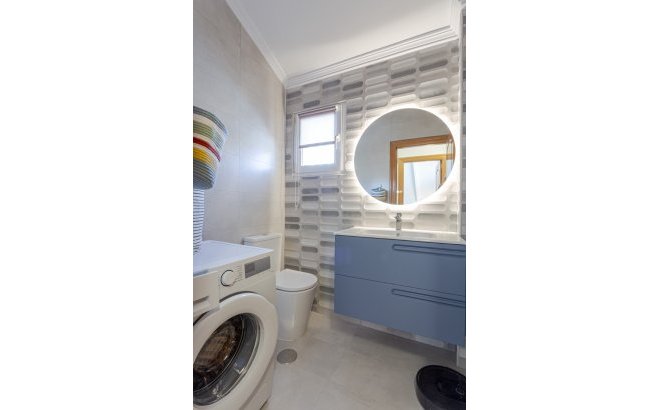 Resale - Villa -
Pilar de la Horadada - Costa Blanca