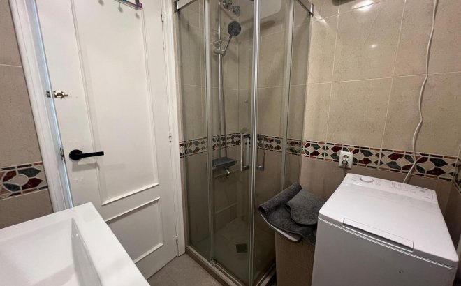 Revente - Appartement -
Torrevieja - Centro