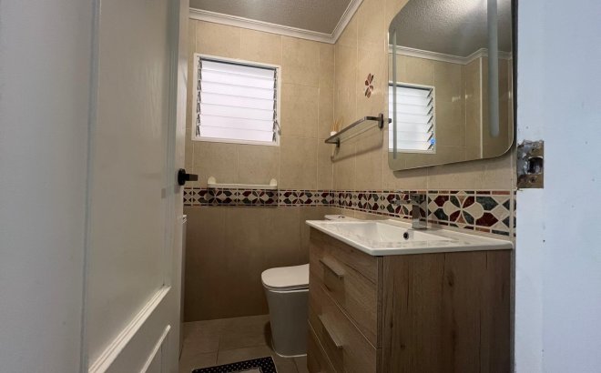 Revente - Appartement -
Torrevieja - Centro