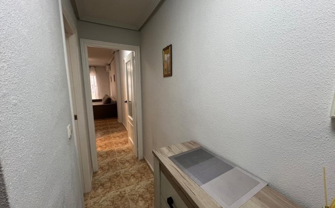 Revente - Appartement -
Torrevieja - Centro