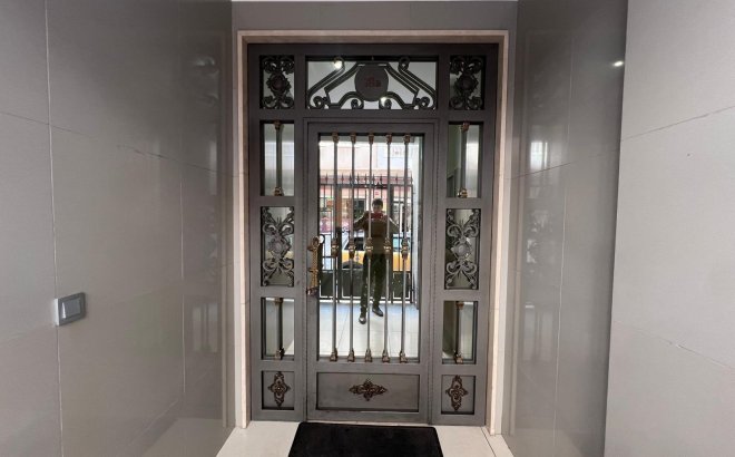 Revente - Appartement -
Torrevieja - Centro