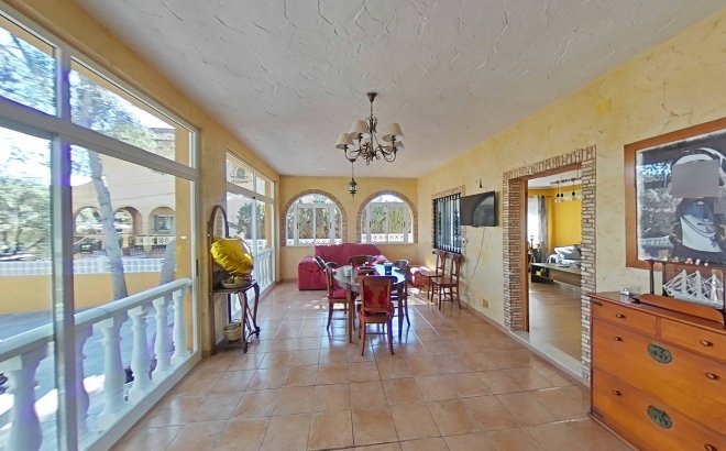 Resale - Villa -
Torrevieja - Los Balcones