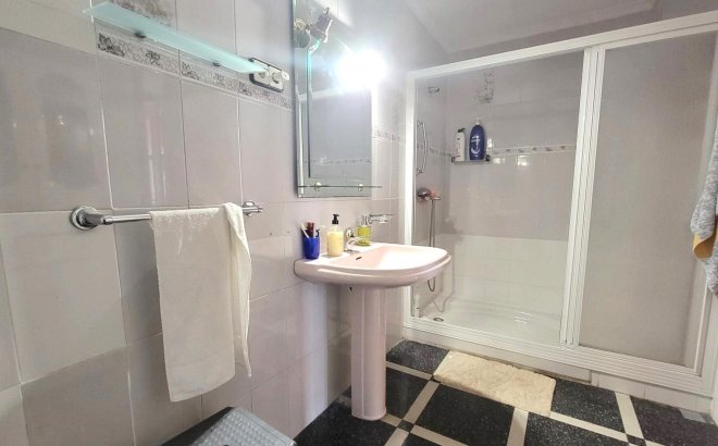 Resale - Apartment -
Torrevieja - Centro