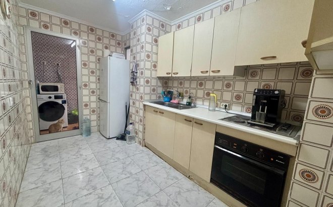 Revente - Appartement -
Torrevieja