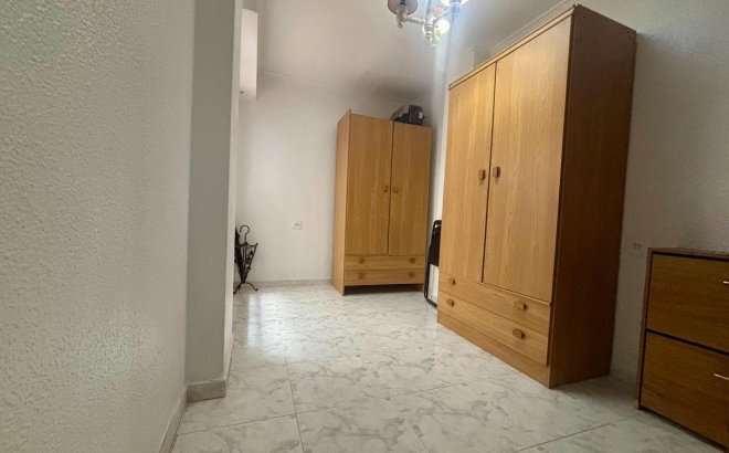 Revente - Appartement -
Torrevieja