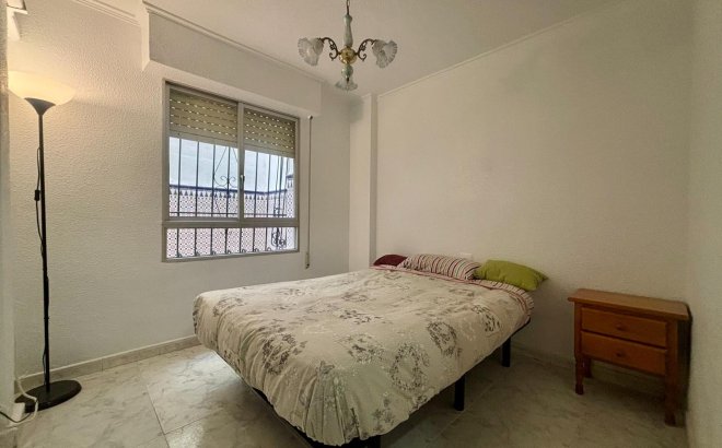 Revente - Appartement -
Torrevieja