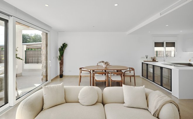 Resale - Villa -
Orihuela Costa - Costa Blanca