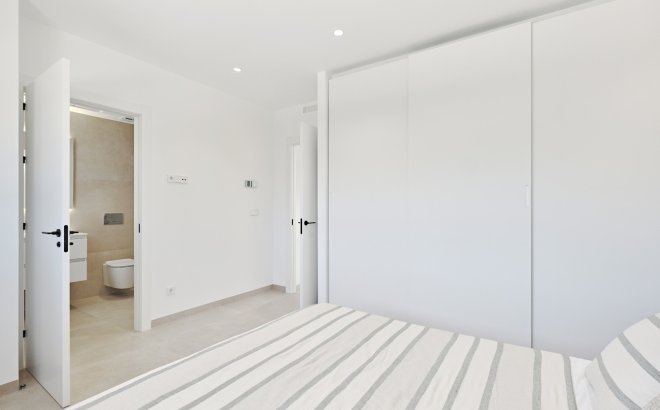 Resale - Villa -
Orihuela Costa - Costa Blanca