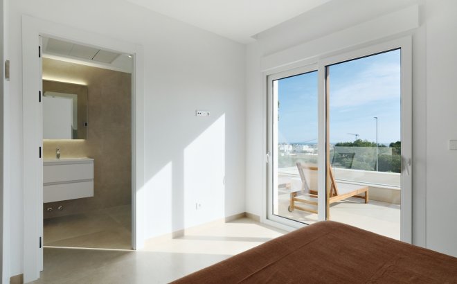 Resale - Villa -
Orihuela Costa - Costa Blanca